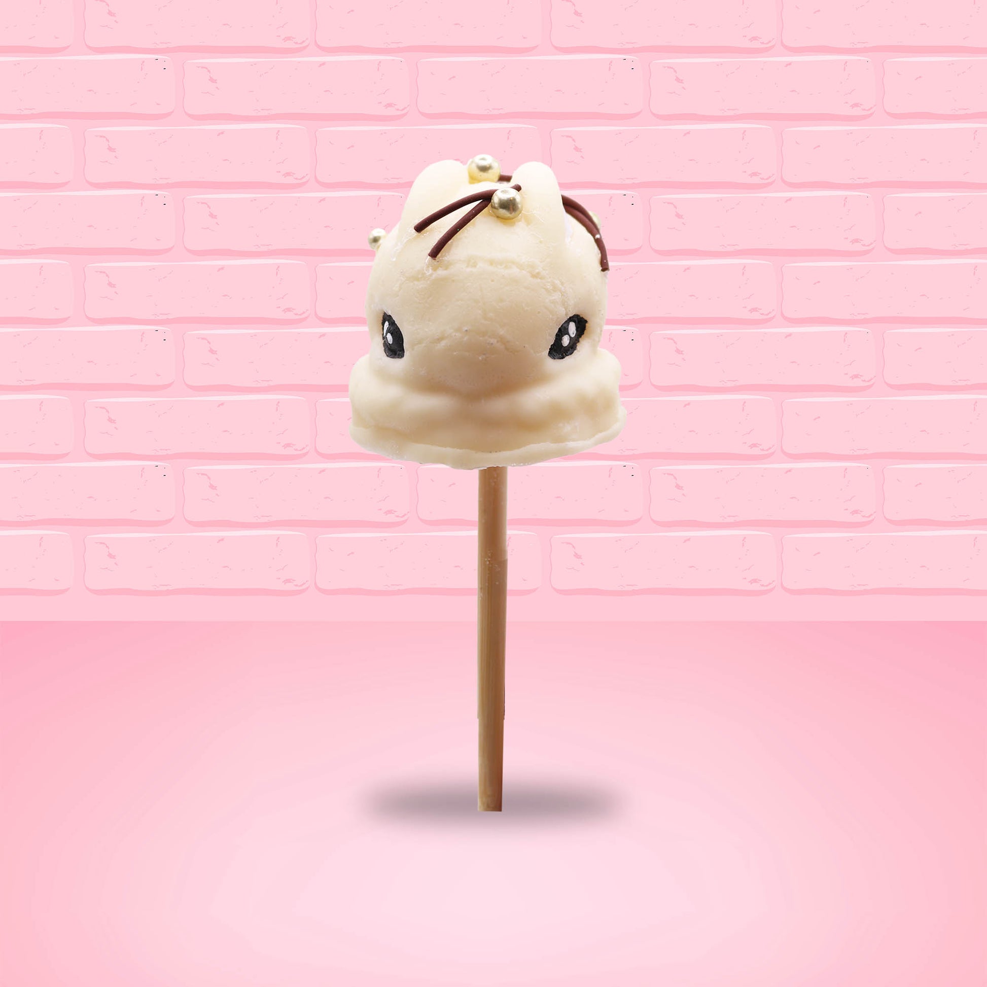 The front of the figure is shown.